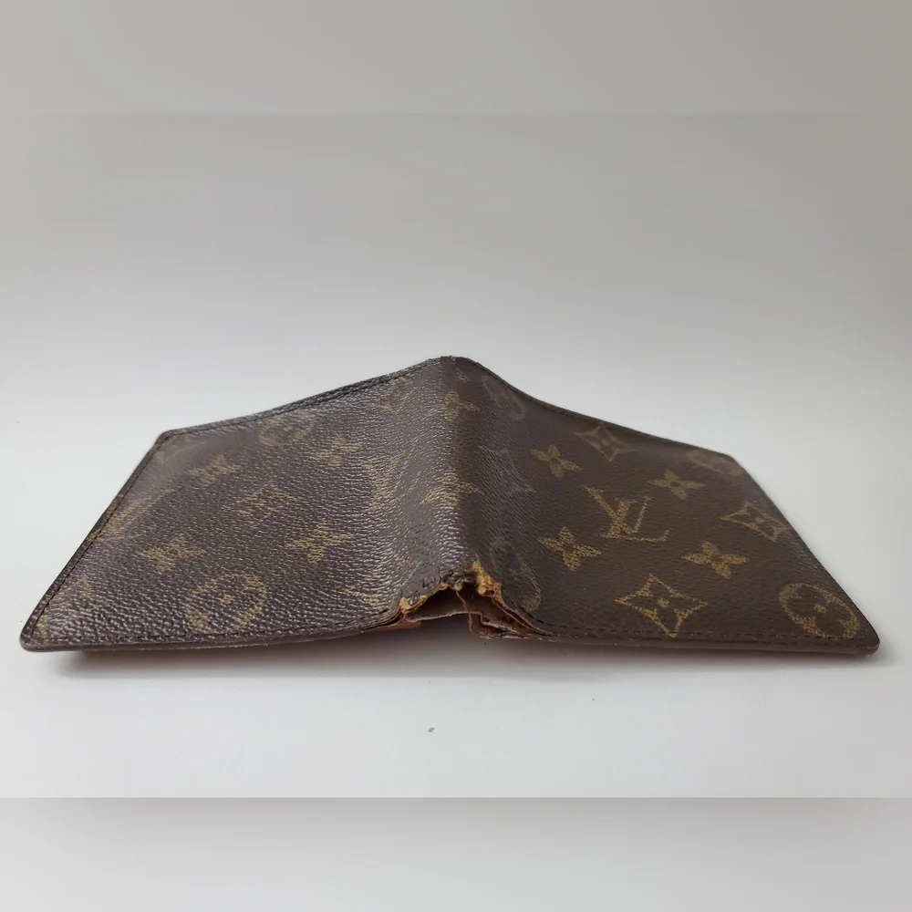 Authentic Louis Vuitton Wallet